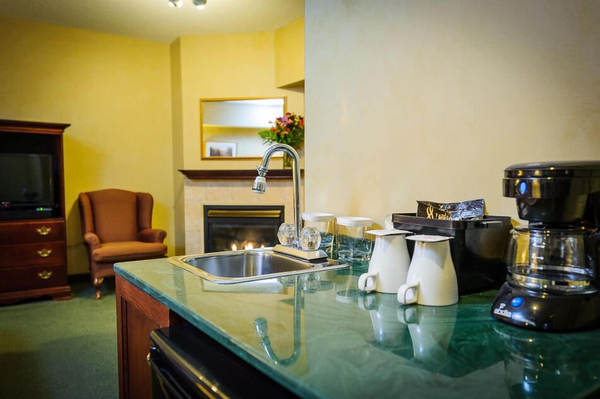 Peterborough Inn & Suites Hotel Zewnętrze zdjęcie
