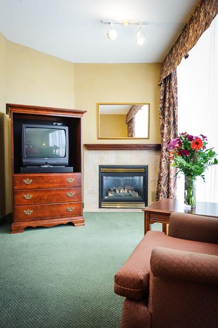 Peterborough Inn & Suites Hotel Pokój zdjęcie